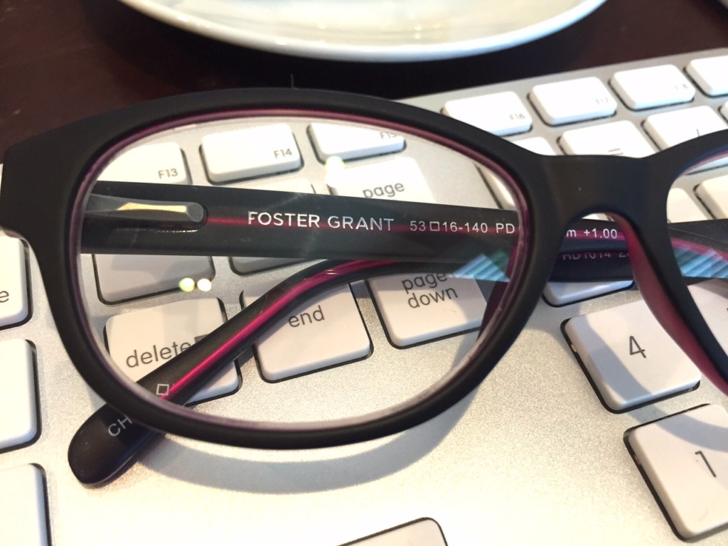 READING GLASSES THAT LET YOU MULTI-TASK BY FOSTER GRANT
